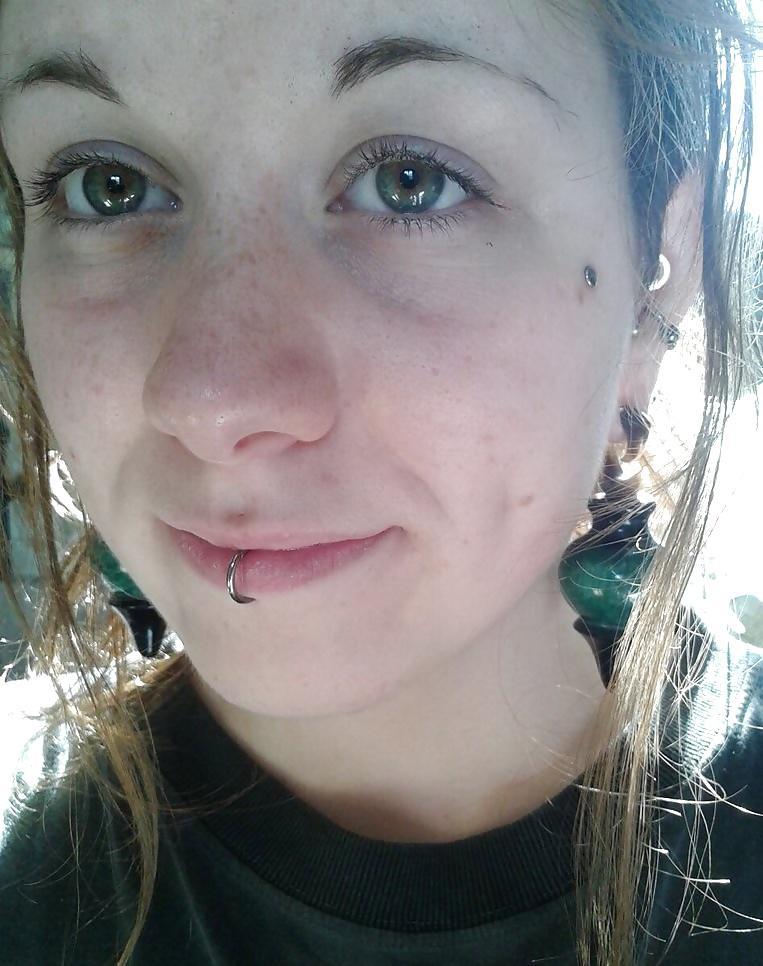 DisposableCunt uit Gelderland,Nederland