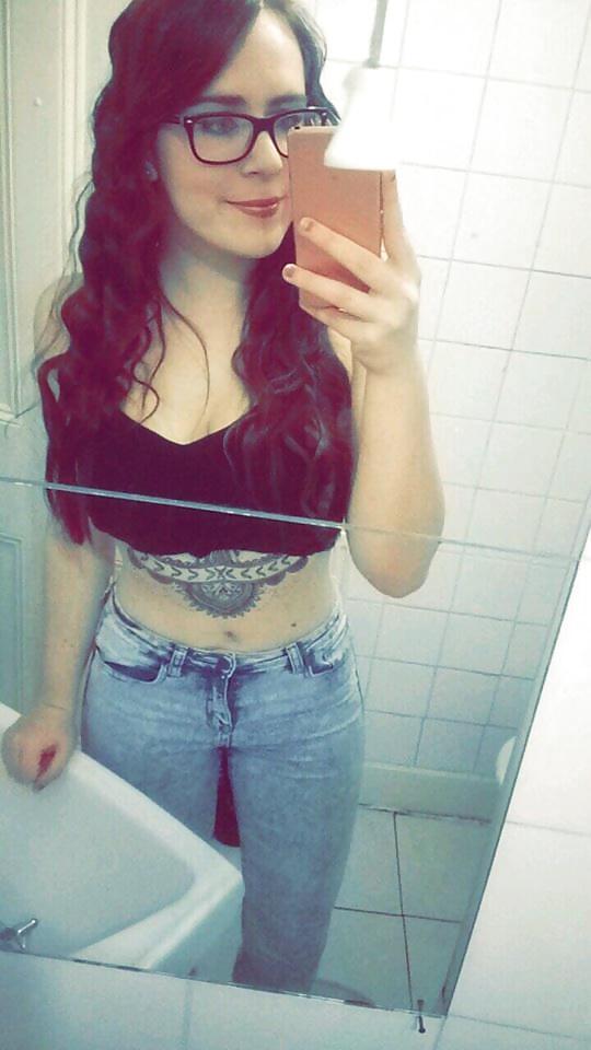 GurlyDown uit Antwerpen,Belgie