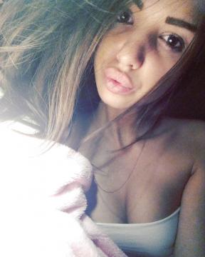 Madline uit Zuid-Holland,Nederland